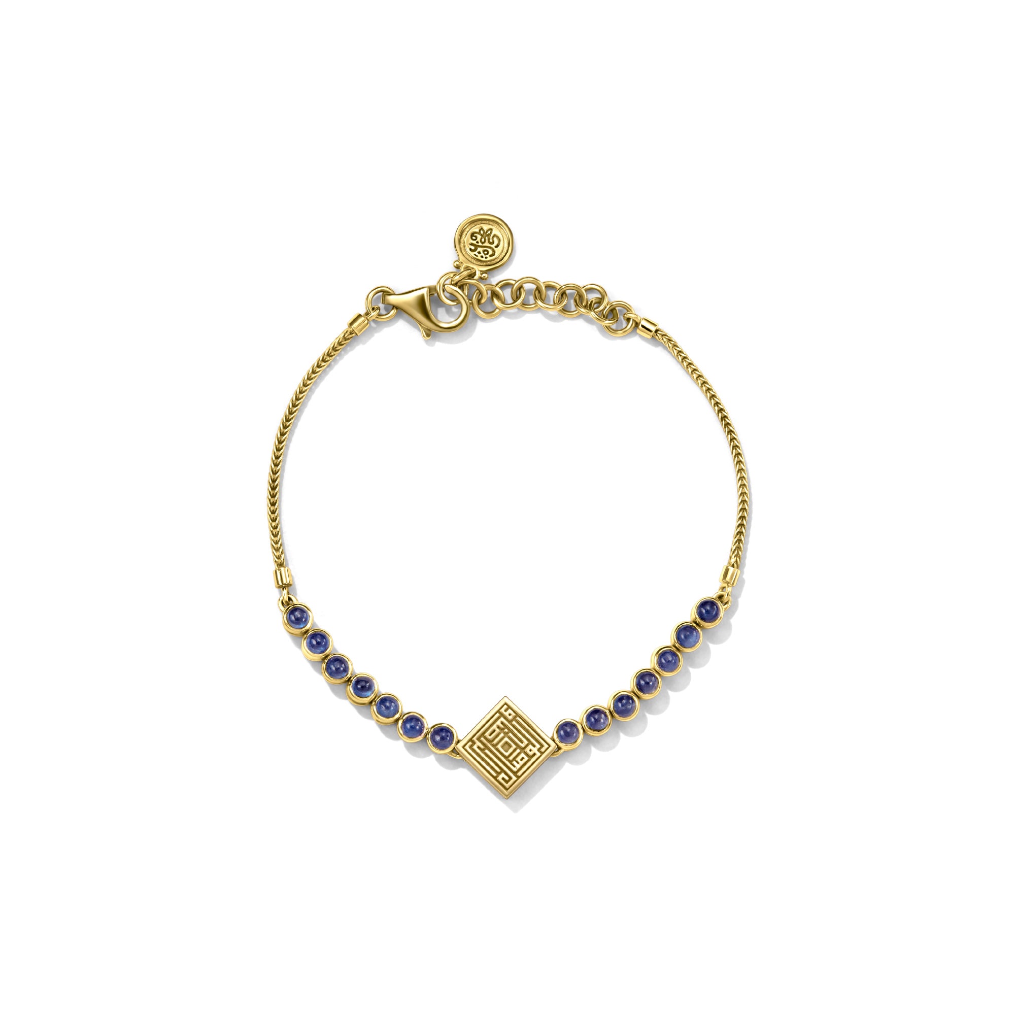 اسورة بالخط الكوفي