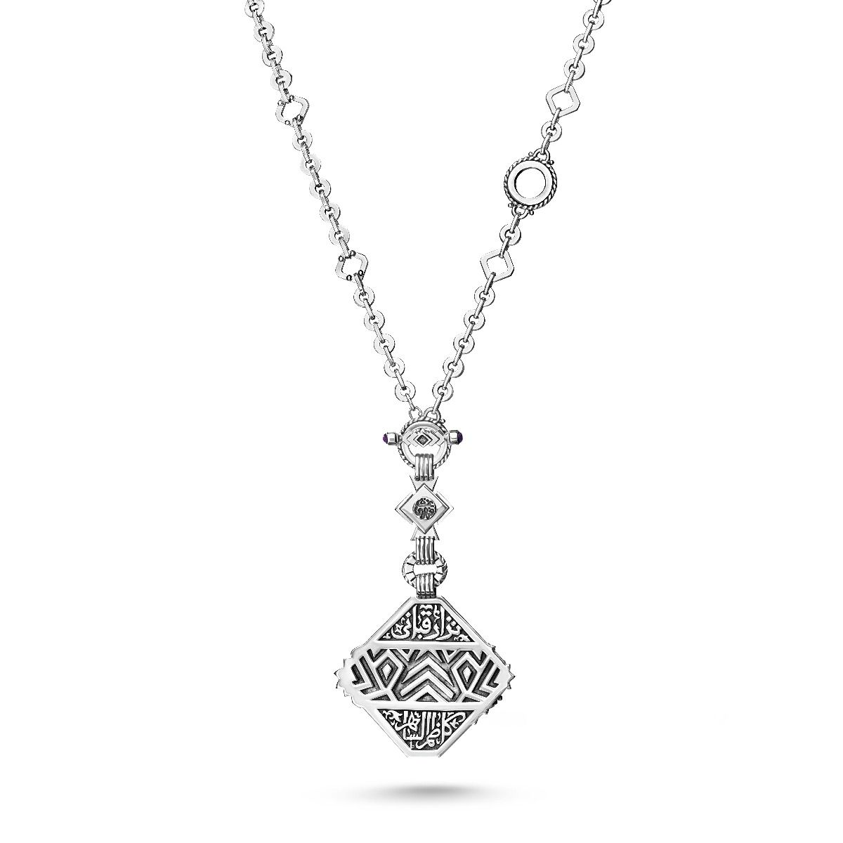 قلادة نزار قباني