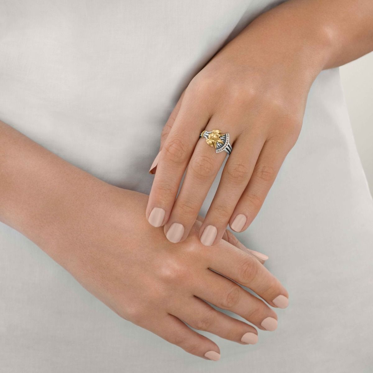 خاتم اللوتس