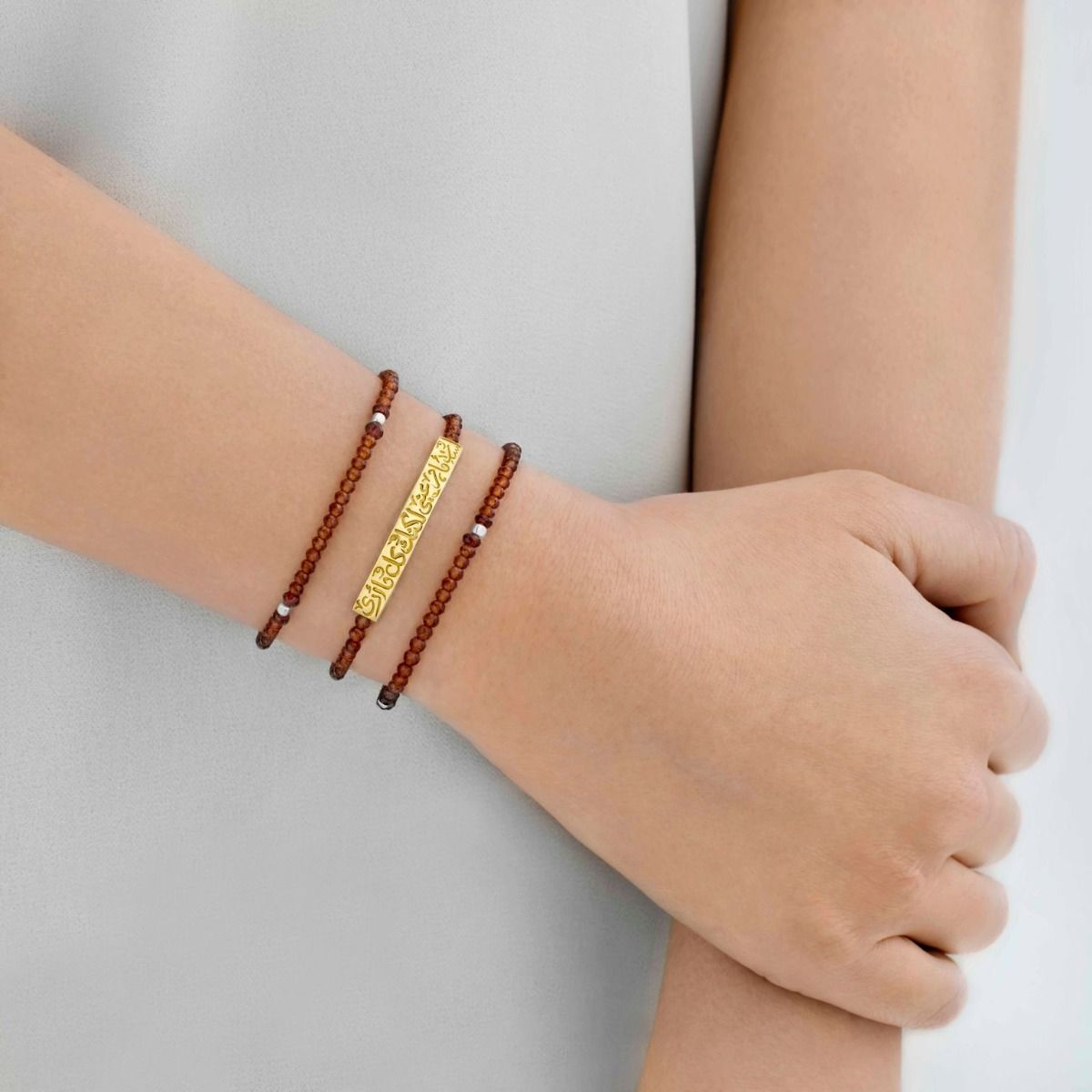 إسوارة الشعر مزينة بالأحجار